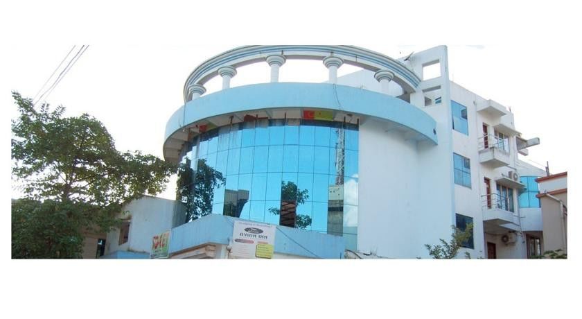 Hotel Avion Inn Ahmedabad Bagian luar foto